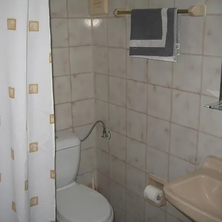Stam & John Aparthotel 2*