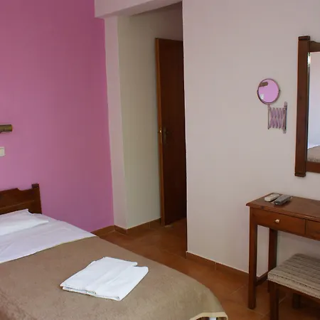 Stam & John Apartahotel 2*