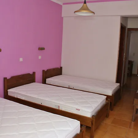 Apartahotel Stam & John Cos
