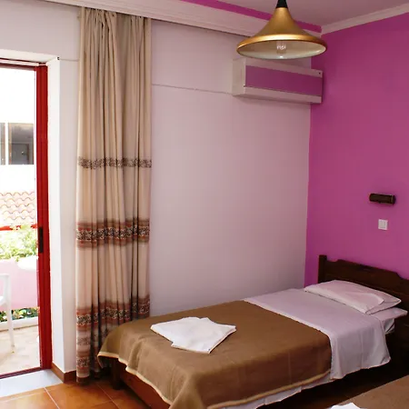 Apartahotel Stam & John Cos