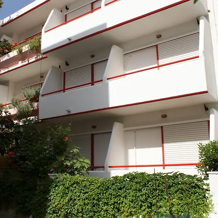 Apartahotel Stam & John Cos