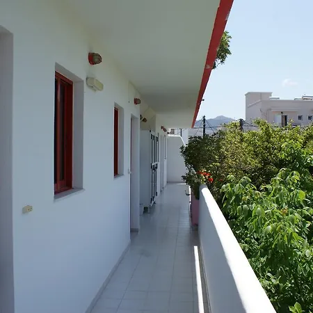 Apartahotel Stam & John
